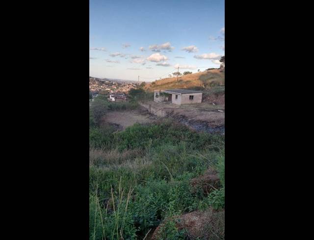 LAND FOR SALE IN UMLAZI CC